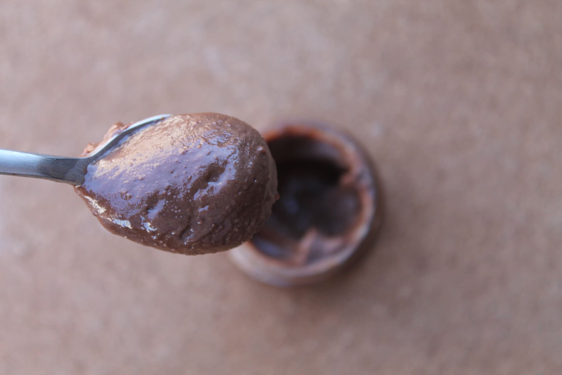 EMILE NOEL – Pâte à tartiner cacao noisette cuillère