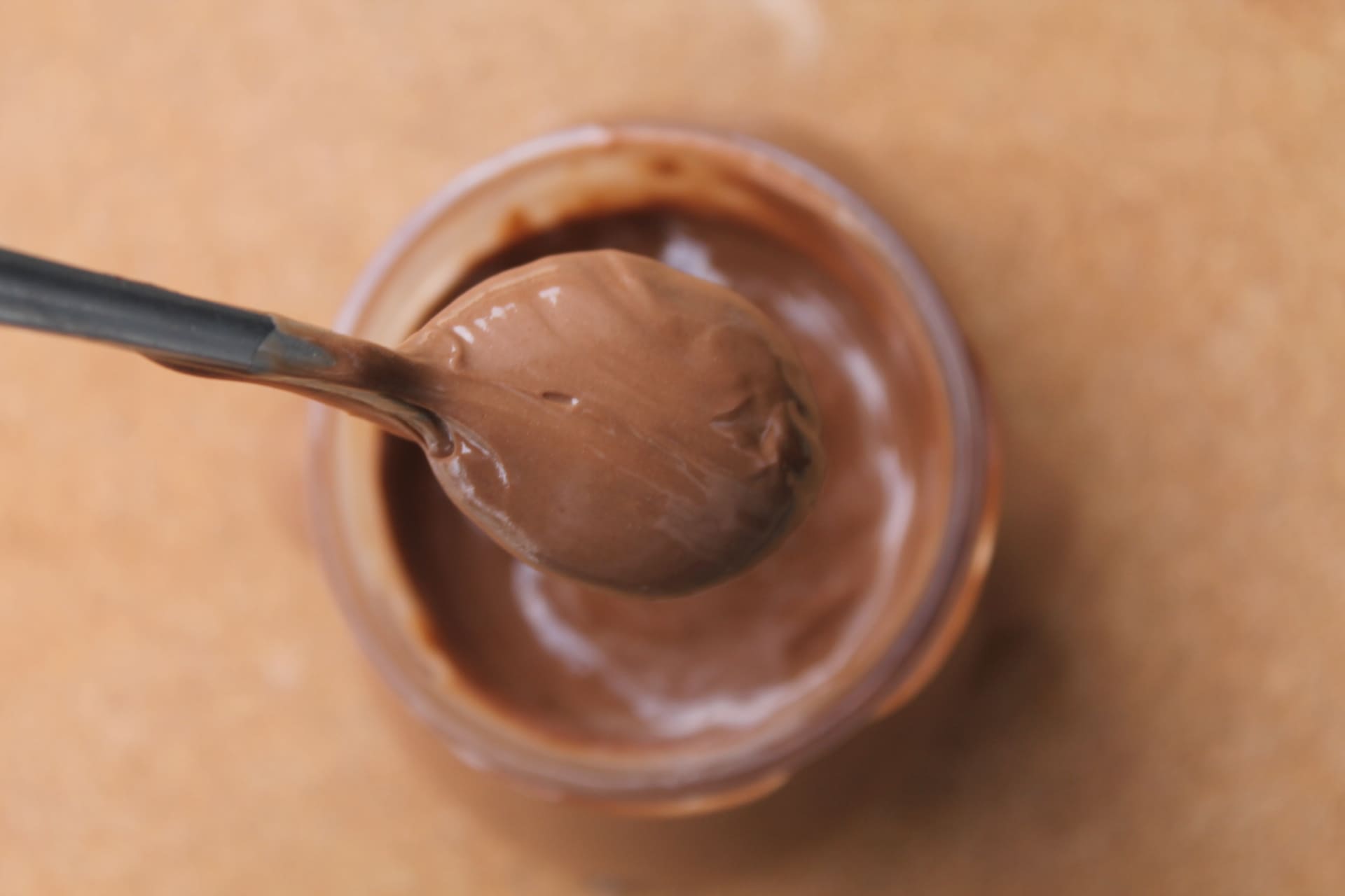 CEDRIC & LA CHOCOLATERIE – Pâte à tartiner Chocolat Noisette cuillère