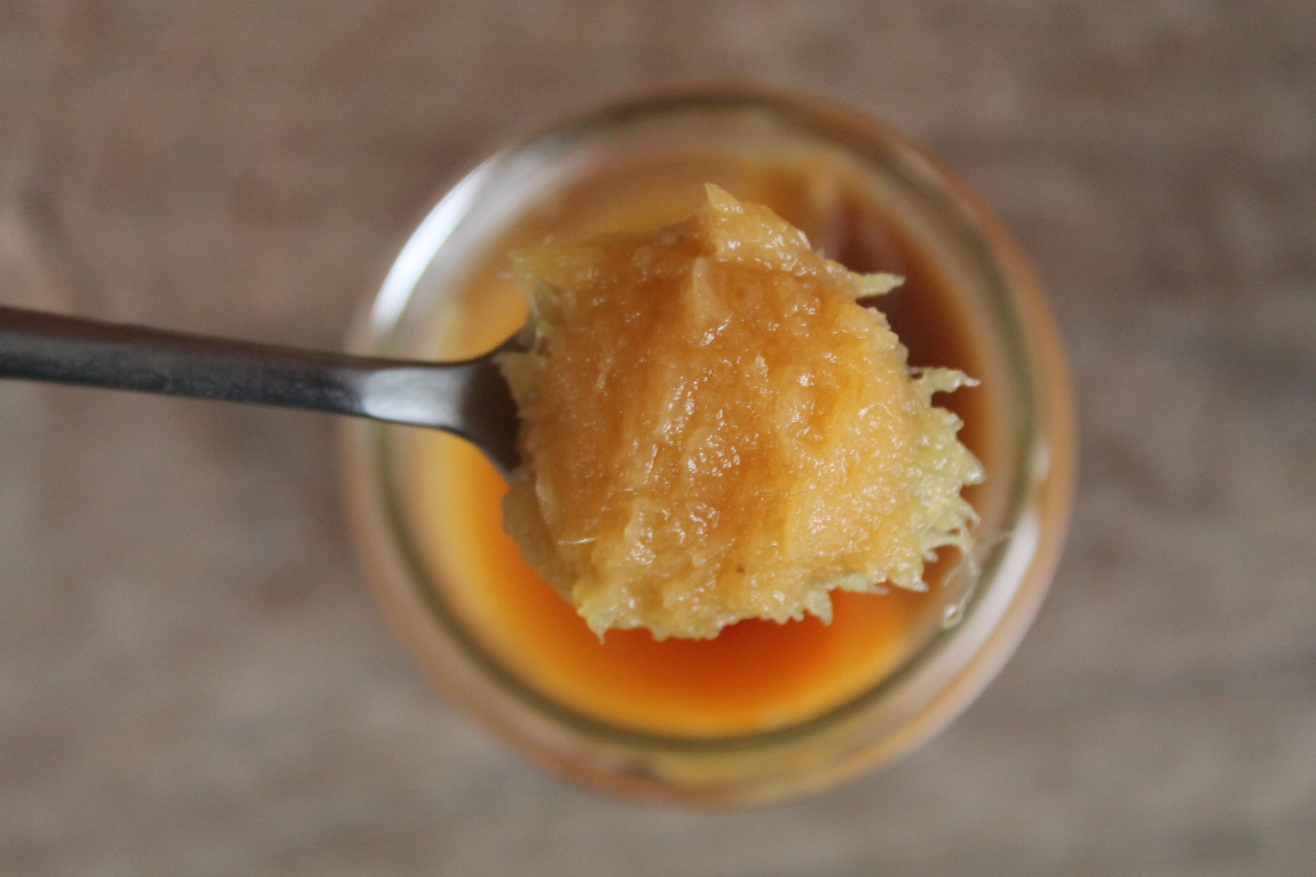 LLA COUR D’ORGERES – Confiture ananas, coco, fève de tonka cuillère