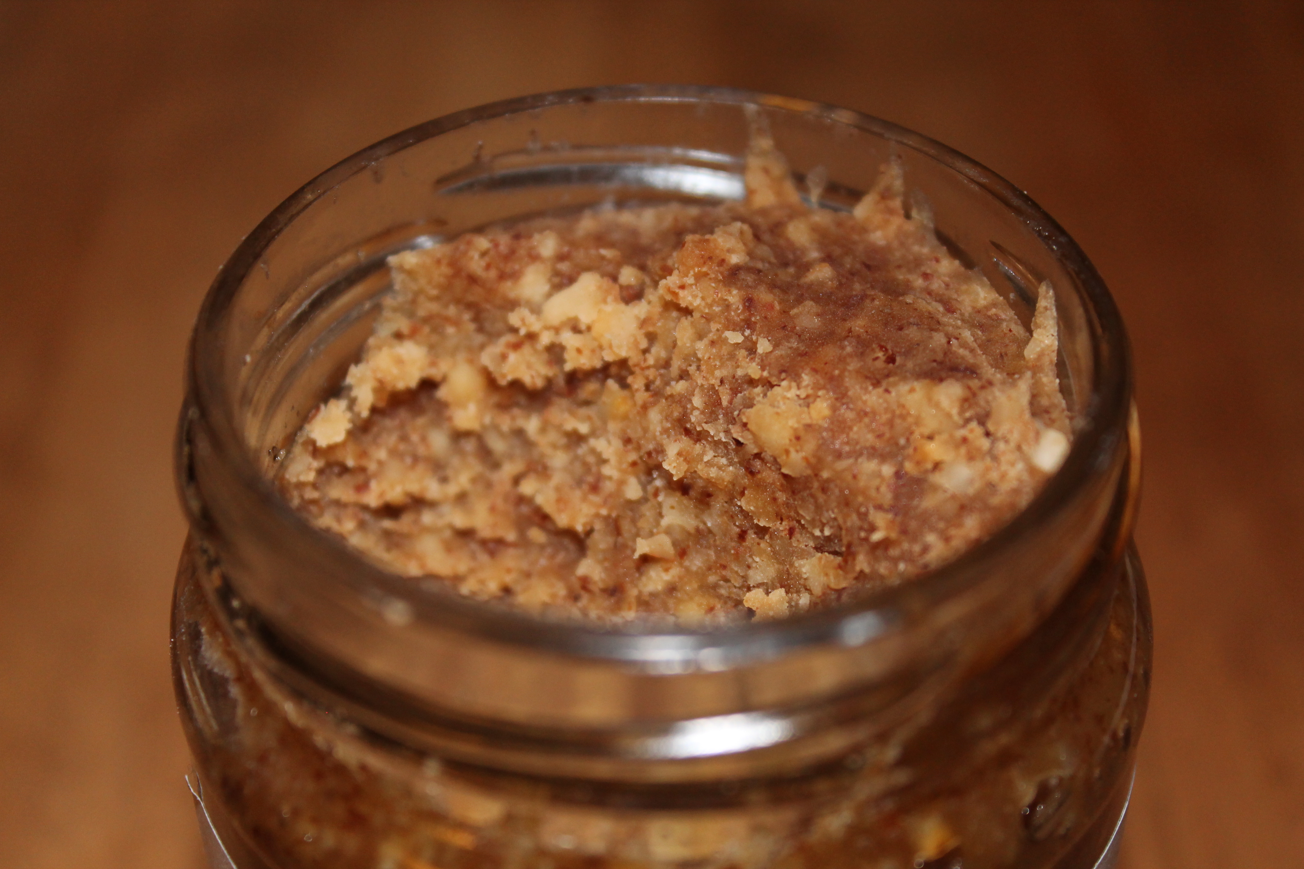 LES RUCHERS DE MAUBER - Pâte à tartiner miel noisettes (texture)
