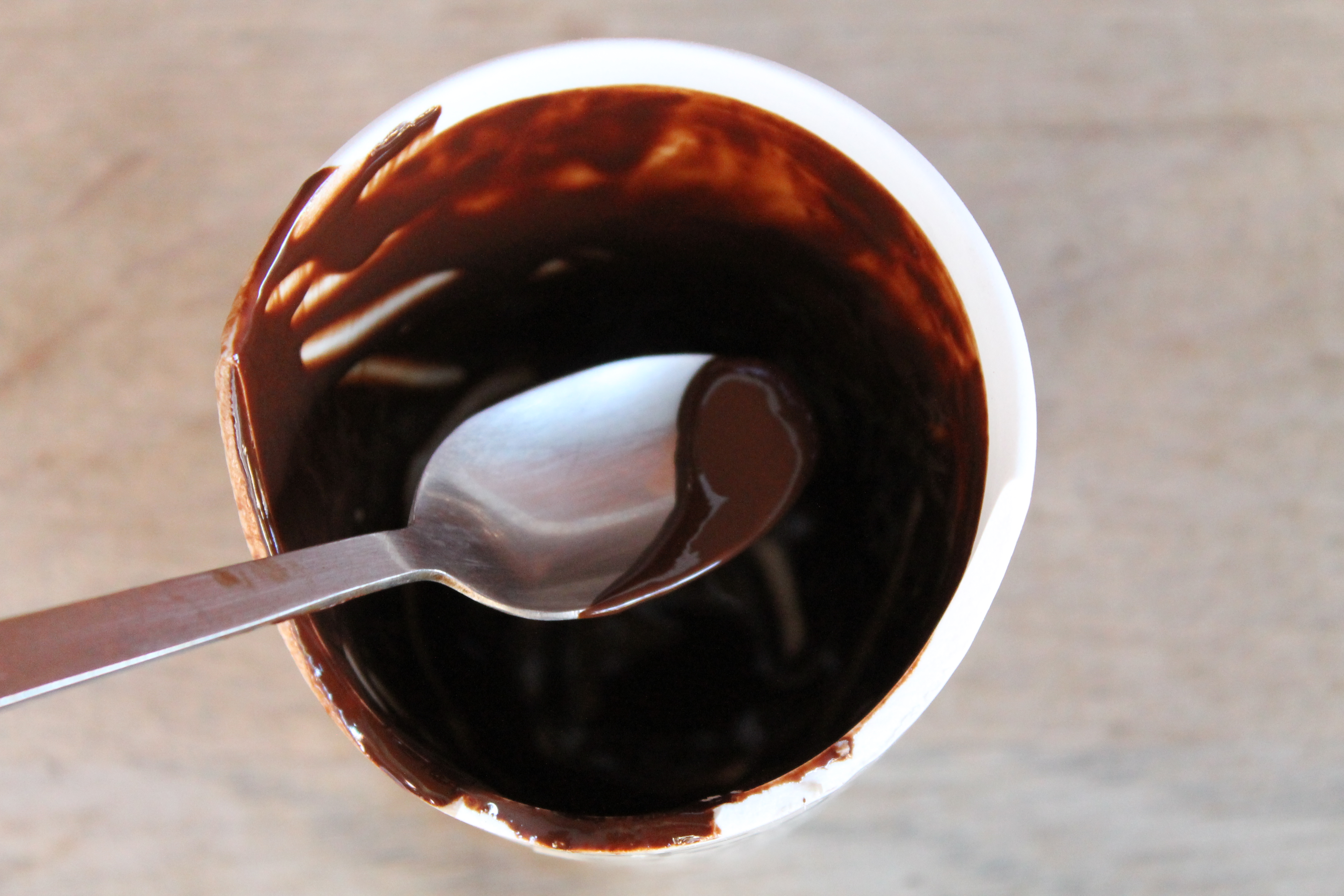 AUX ANYSETIERS DU ROY - Fondue chocolat noir 80 % 