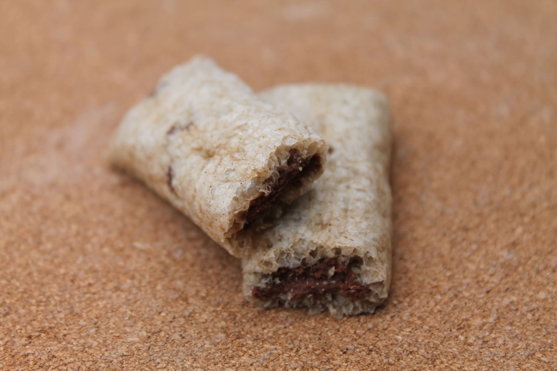 AGLINA – GOÛTINE®Biscuits Sarrasin Cacao & Noisettes détail 