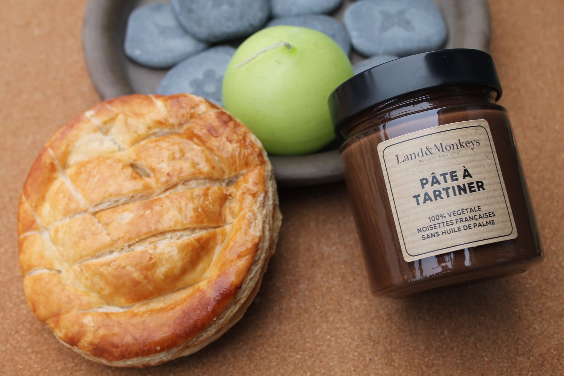 LAND & MONKEYS – Galette crème d’amande individuelle