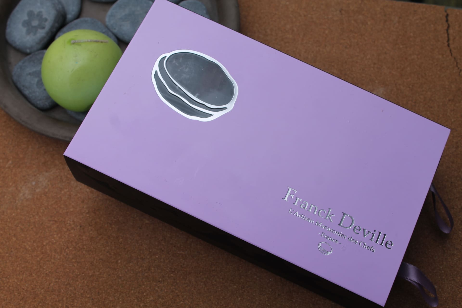 FRANCK DEVILLE – Coffret 12 Macarons enrobés 