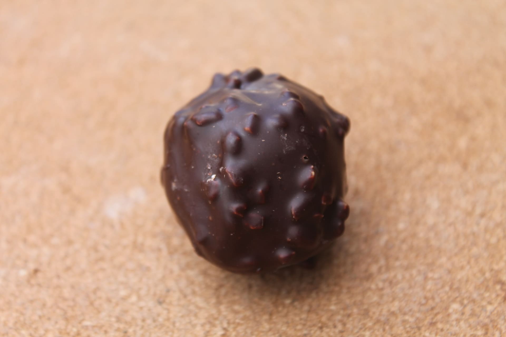 CHOCOLATERIE BERTON – Rocher Noir aspect