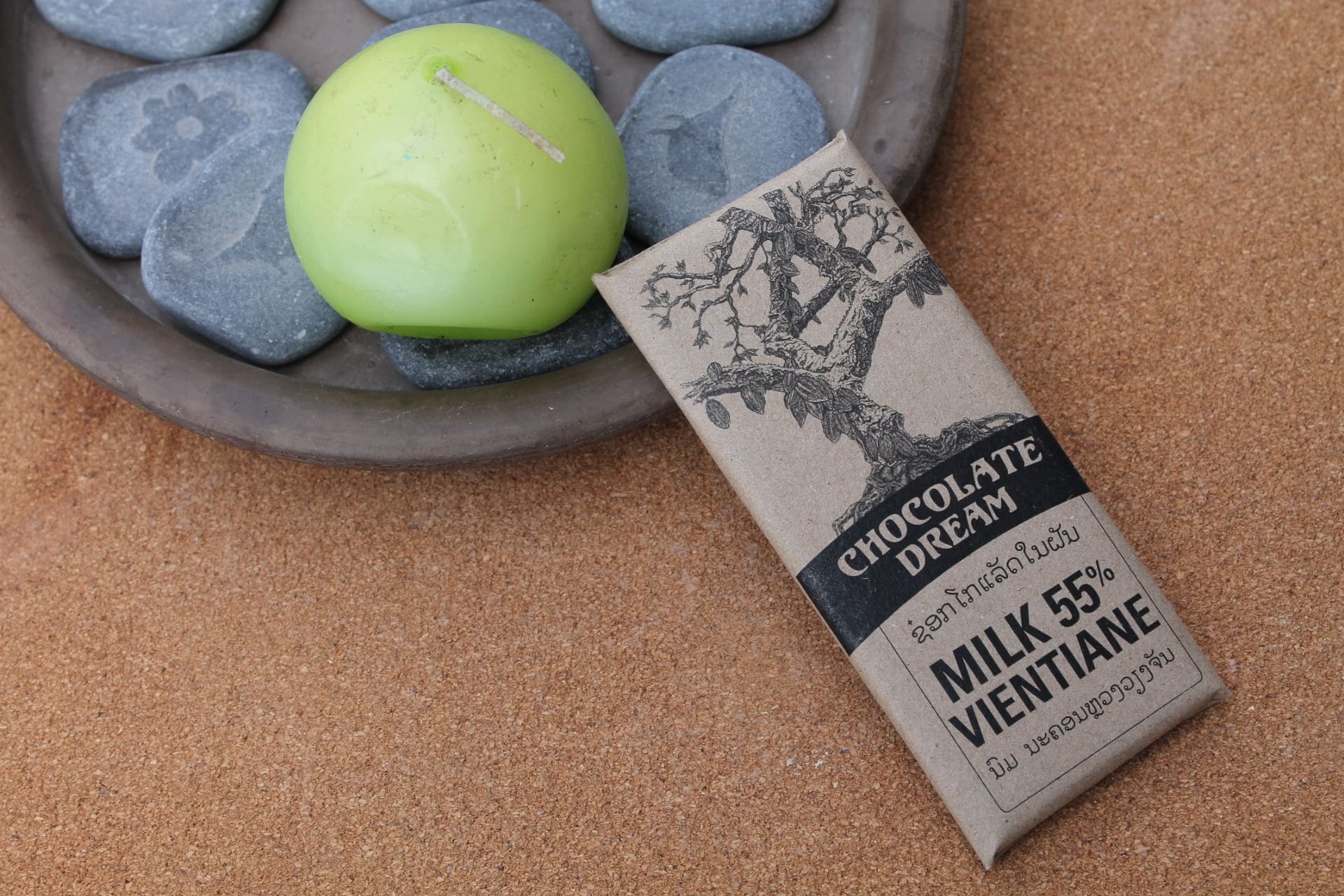 A CHOCOLATE DREAM BY MICKAEL – Milk 55 % Vientiane