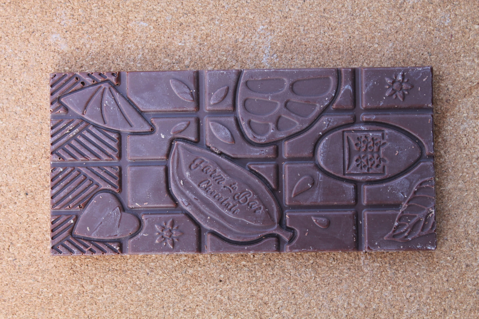 BINON CHOCOLATE – Dark Chocolate 85 % aspect