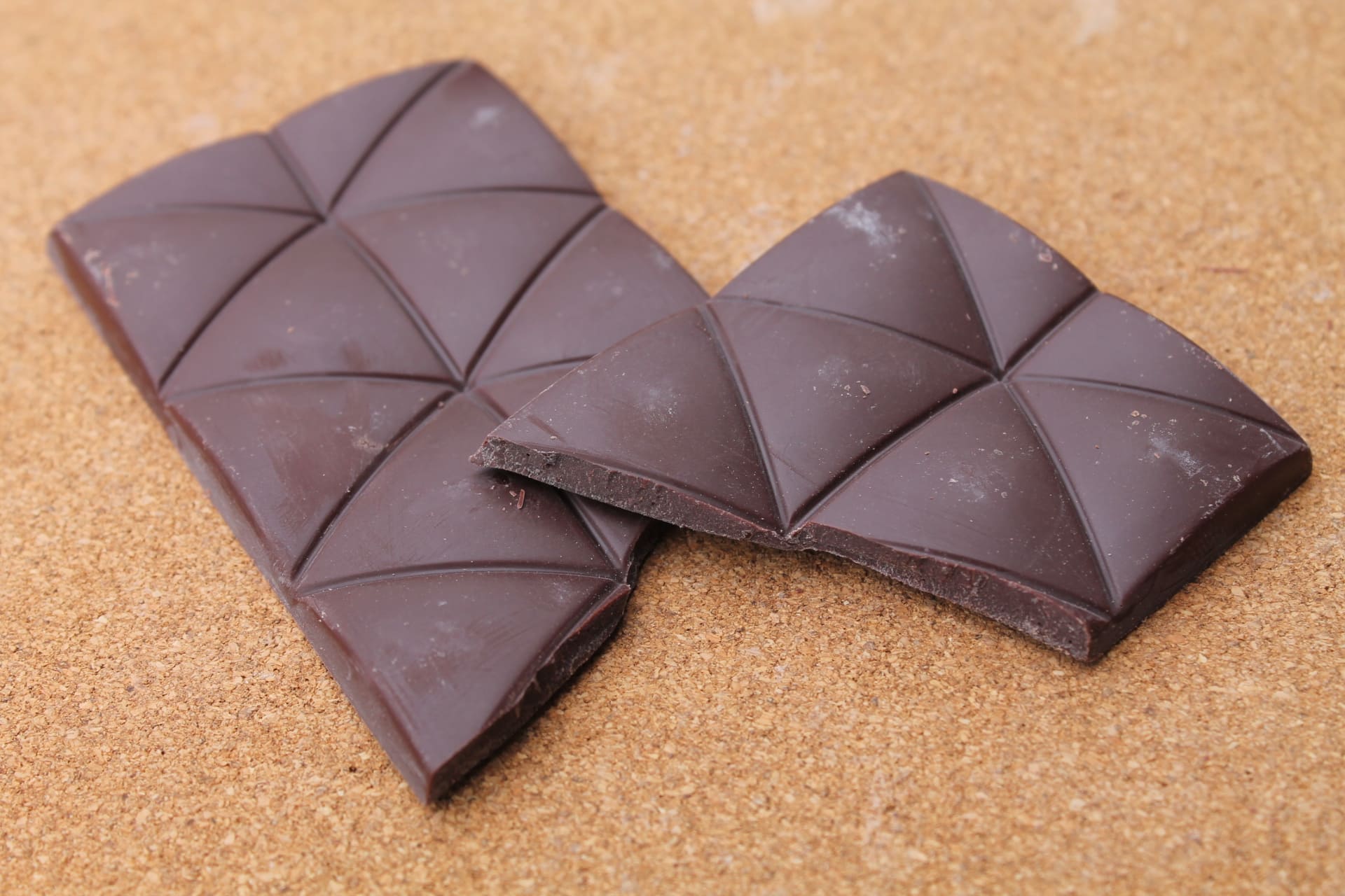 TERVE CHOCOLATE – Single Origine Payakumbuh 77 % morceaux