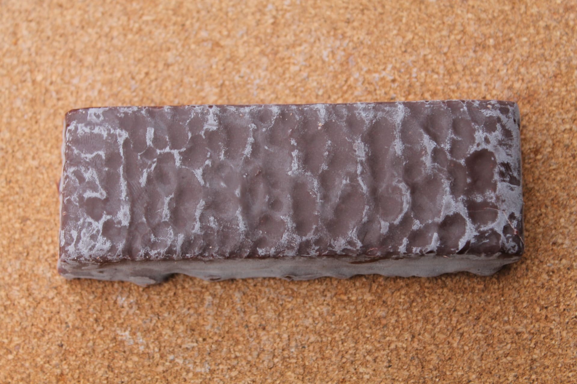 GOOD MOOV – Barre Protéinée Choco Noir aspect