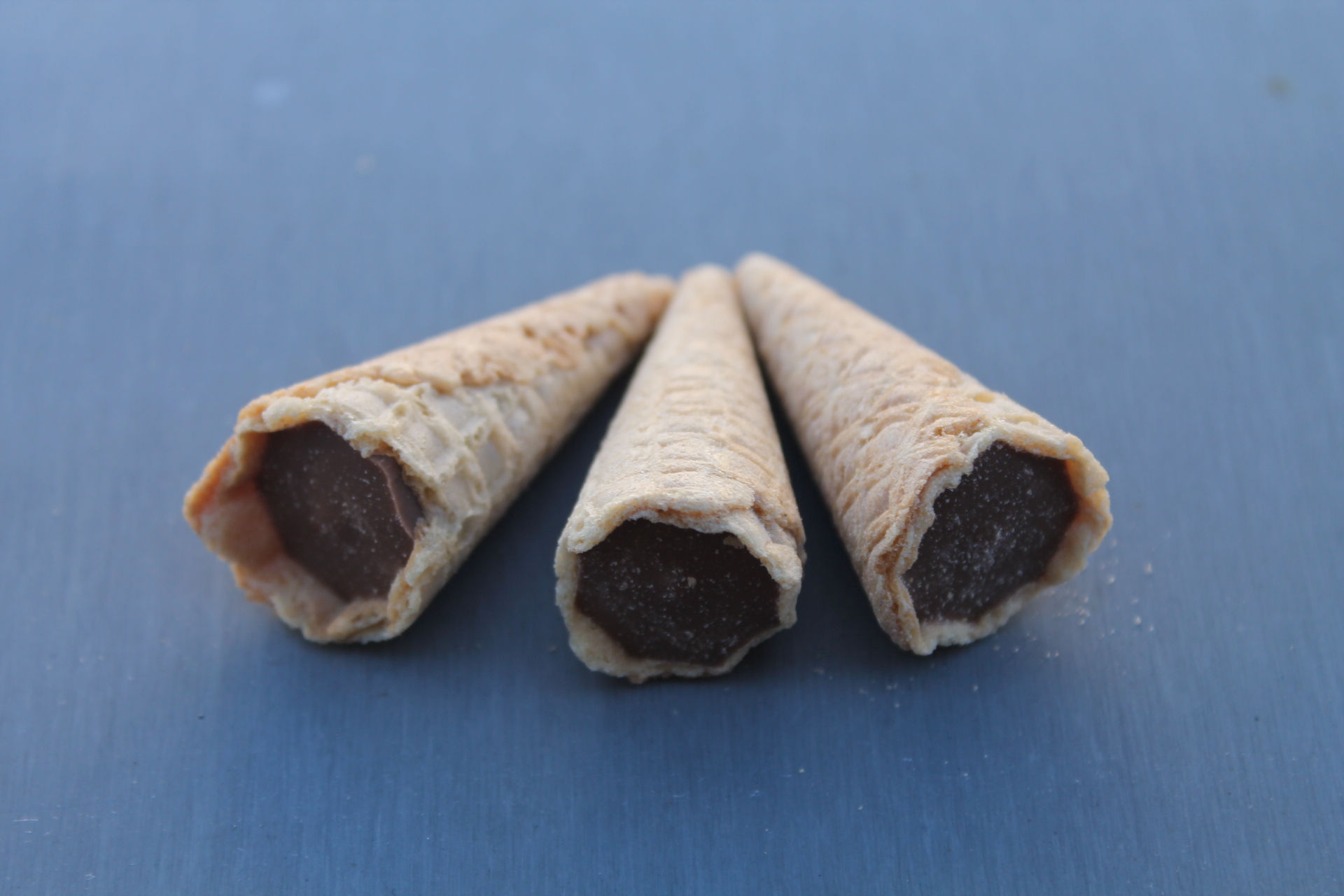 Bitecone™ - Mini Cônes fourrés au chocolat-noisette