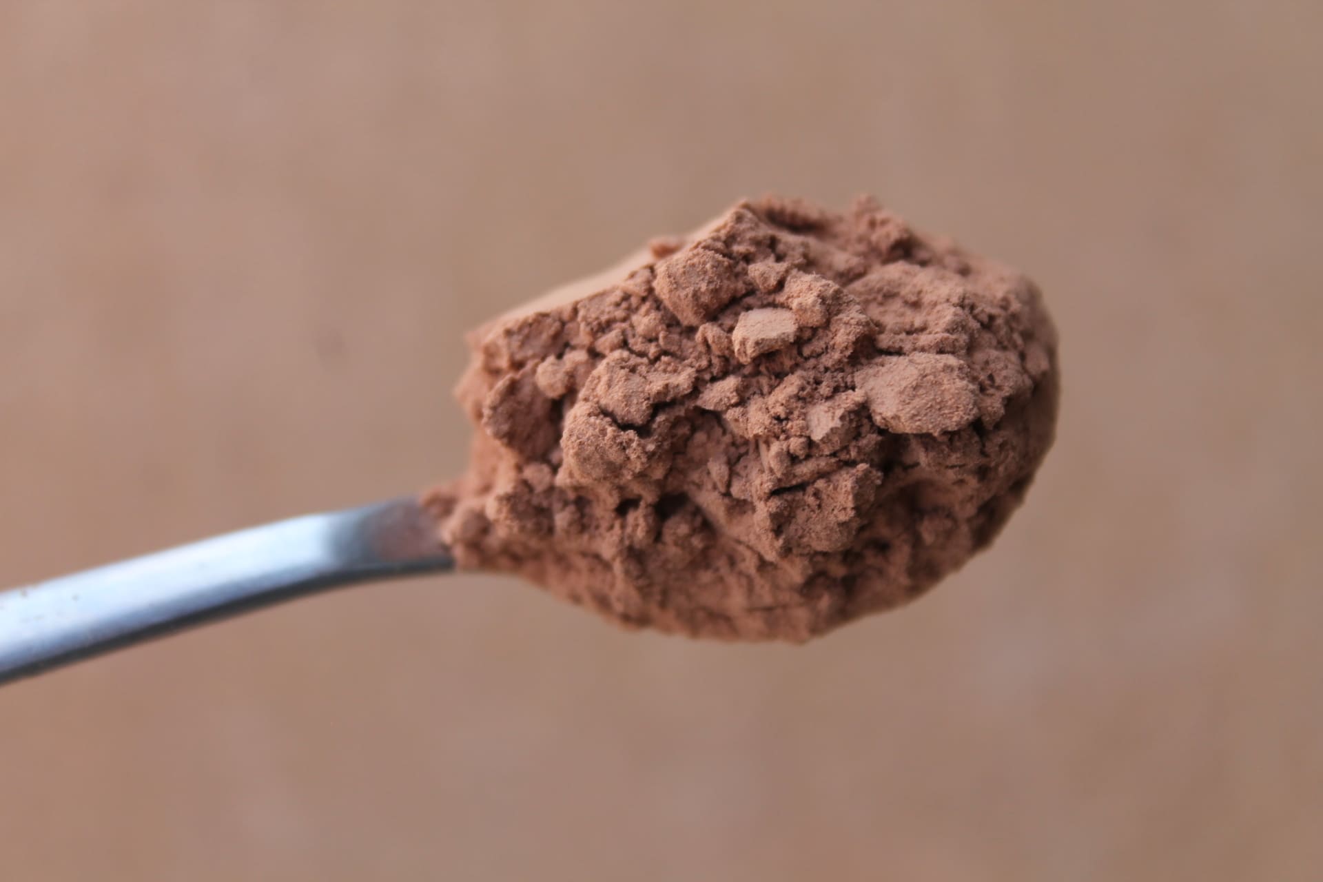 KAOKA – Cacao maigre en poudre 100% cacao cuillère