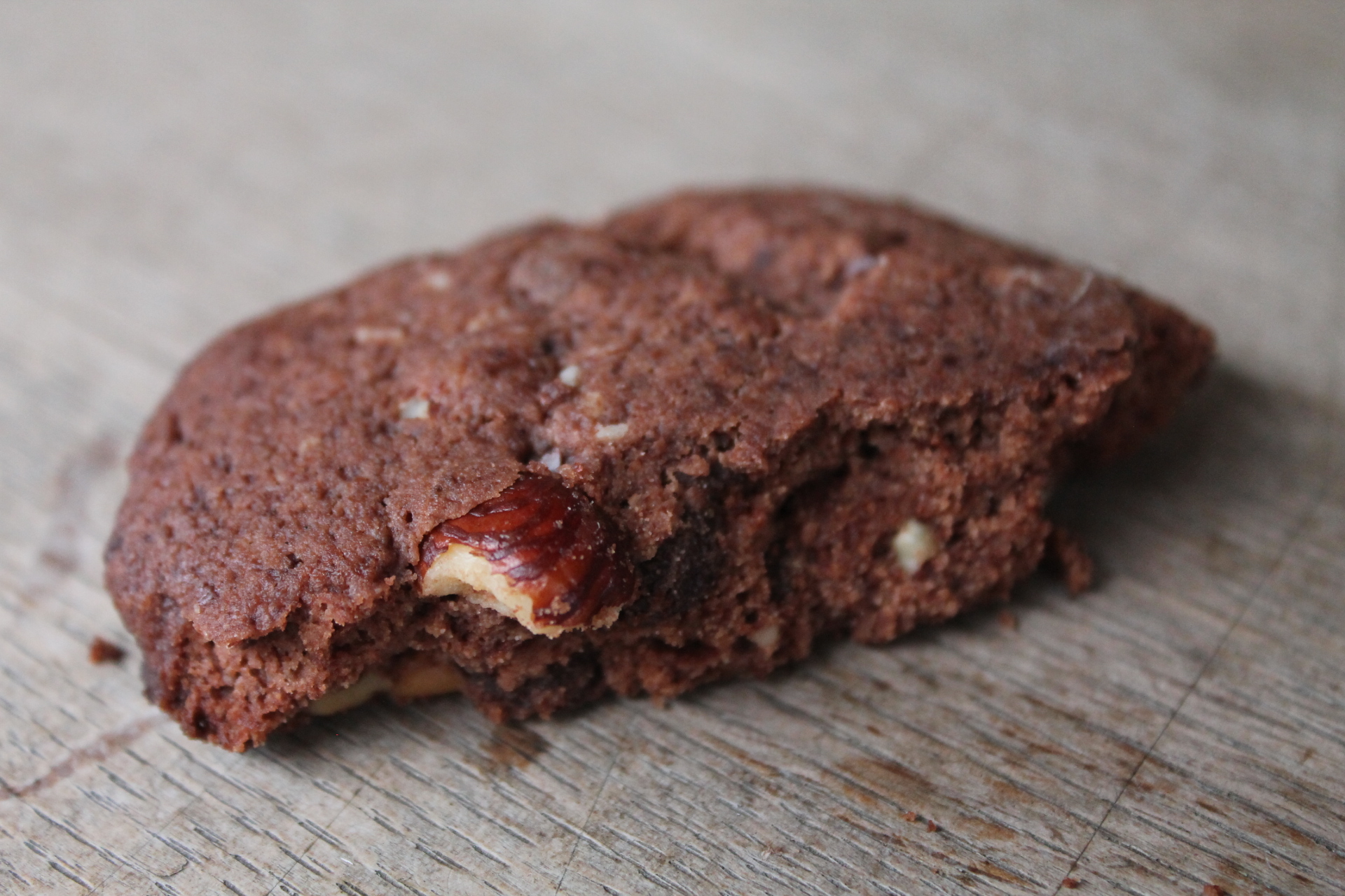 LILOU BOX - Cookie vegan chocolat noisette texture 