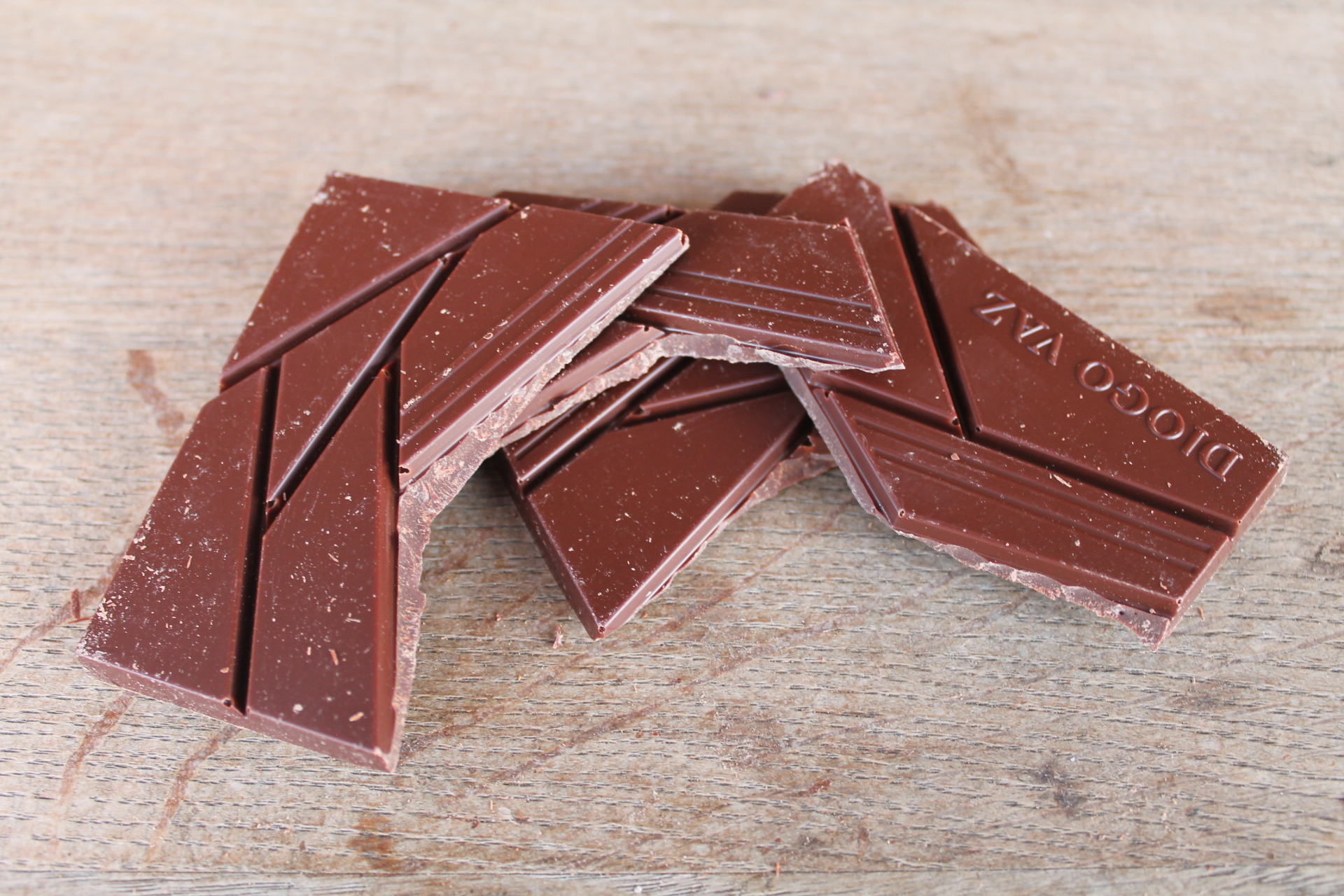 DIOGO VAZ - Tablette Chocolat noir Amelonado 65 % morceaux 