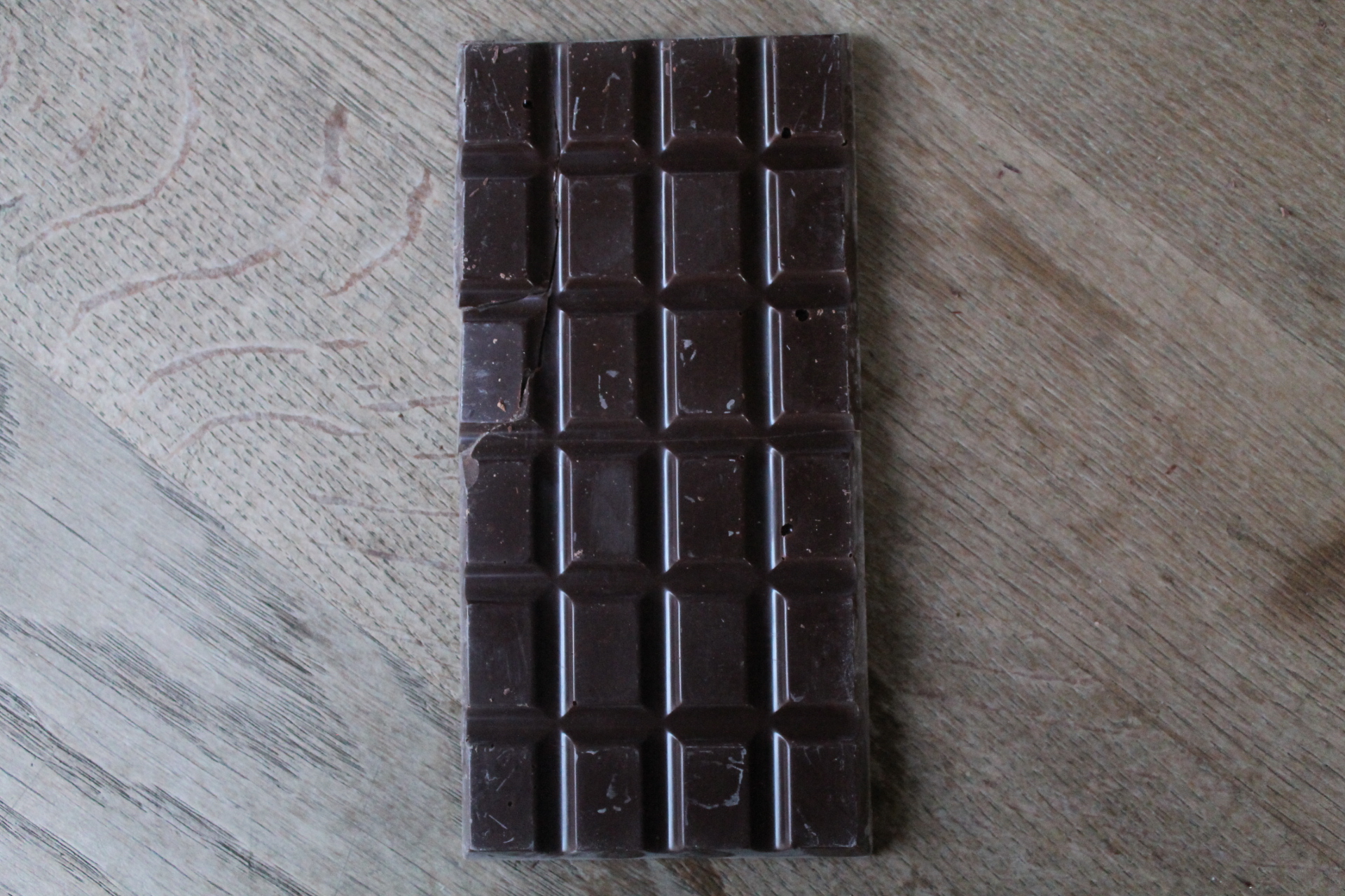 ENCUENTRO - Tablette Chocolat 70 % éclats de fèves de cacao