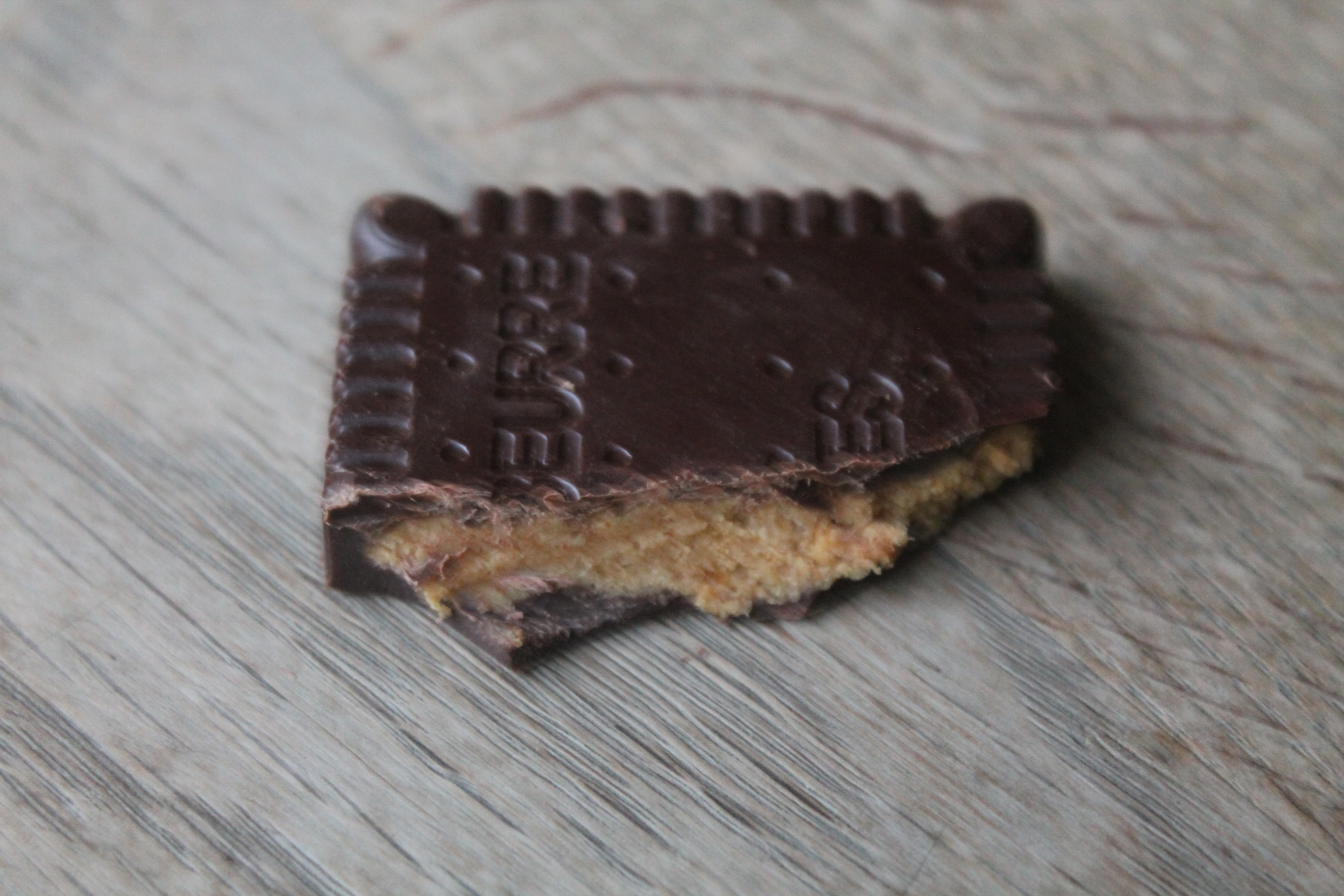 VINCENT GUERLAIS - Le Petit Beurre Chocolat noir (texture et fourrage)
