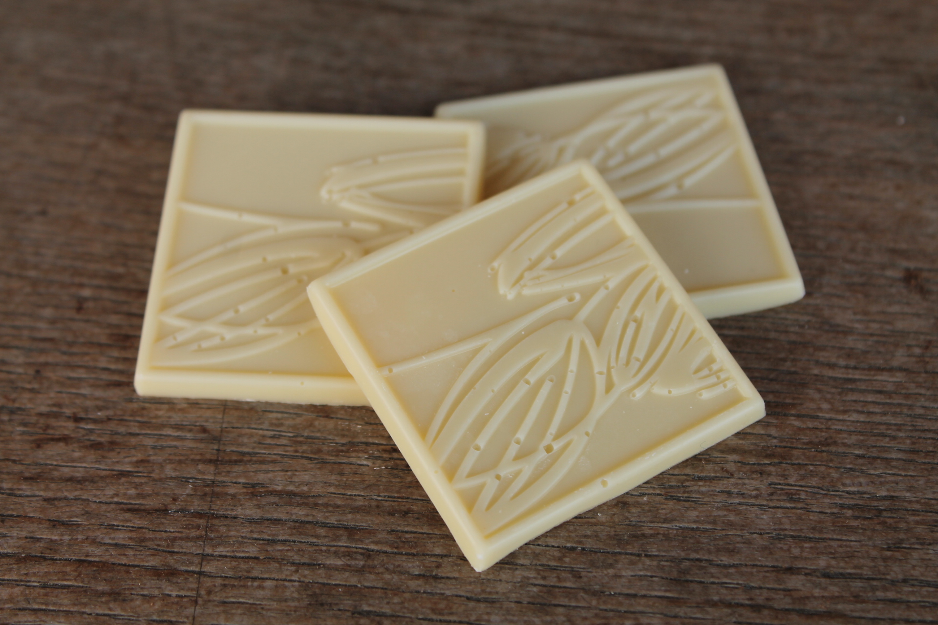 LE CRIOLLO BESANCON - Carrés de dégustation Mayan Red 40% blanc aspect