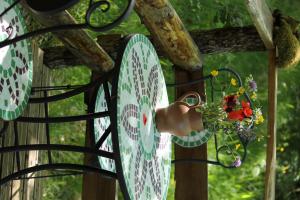 La terrasse de la Tiny House de la chouette 